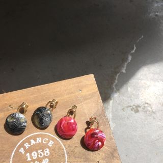 トゥデイフル(TODAYFUL)のmarble pierce(ピアス)