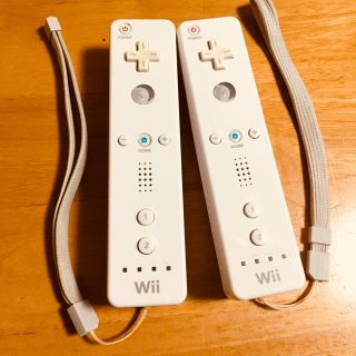 ウィー(Wii)のWiiリモコン２個セット(家庭用ゲーム機本体)