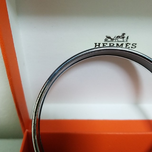 Hermes(エルメス)のエルメス エマイユ バングル　グリーン  レディースのアクセサリー(ブレスレット/バングル)の商品写真