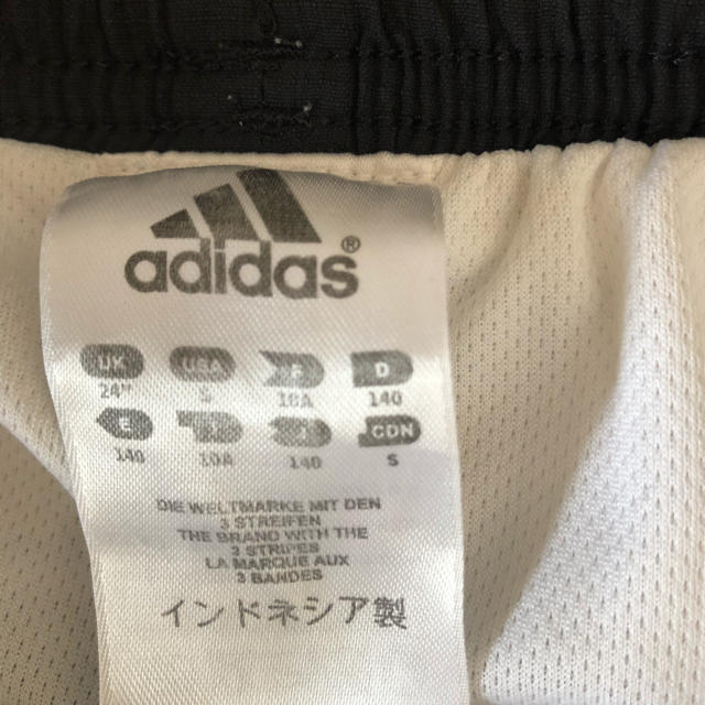 adidas by Stella McCartney(アディダスバイステラマッカートニー)のともとも様専用 adidas 男児 水着 140 キッズ/ベビー/マタニティのキッズ服男の子用(90cm~)(水着)の商品写真