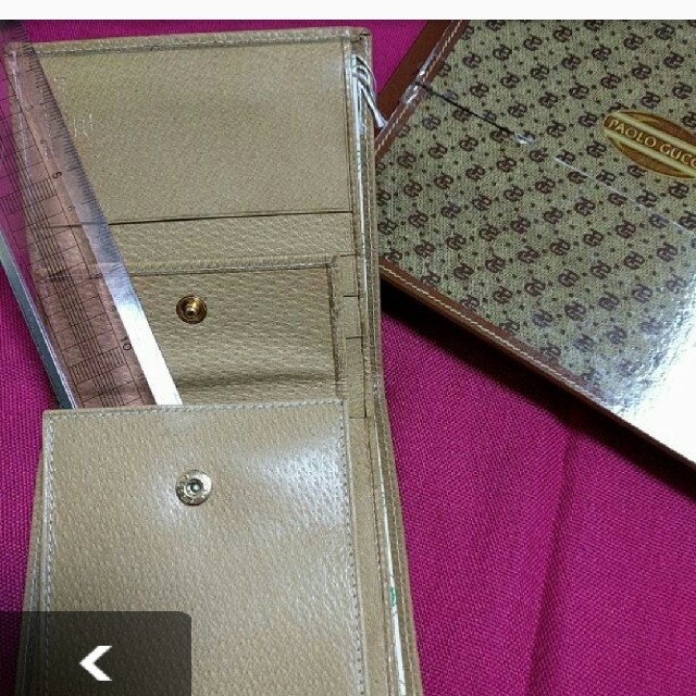 ✨新品☆パオログッチ、折り財布、希少品 レディースのファッション小物(財布)の商品写真
