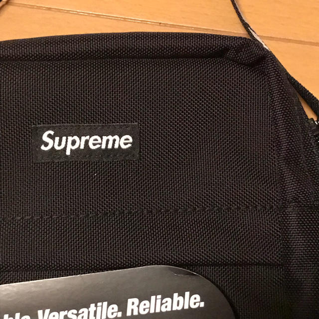 supreme  18ss ショルダーバッグ black 1