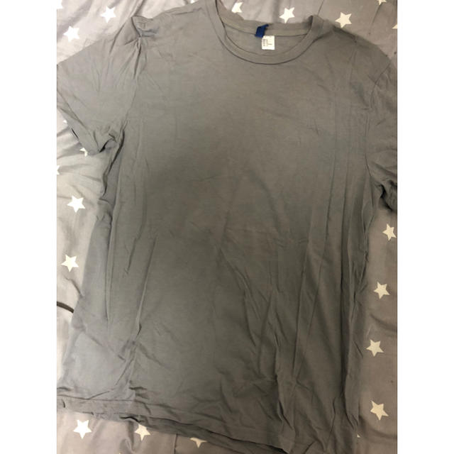 H&M(エイチアンドエム)のH&M Tシャツ グレー M メンズのトップス(Tシャツ/カットソー(半袖/袖なし))の商品写真