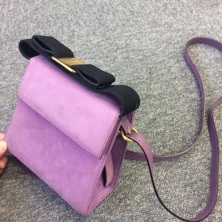 フェラガモ(Ferragamo)のフェラガモ ☆ショルダーバッグ ☆パープル(ショルダーバッグ)