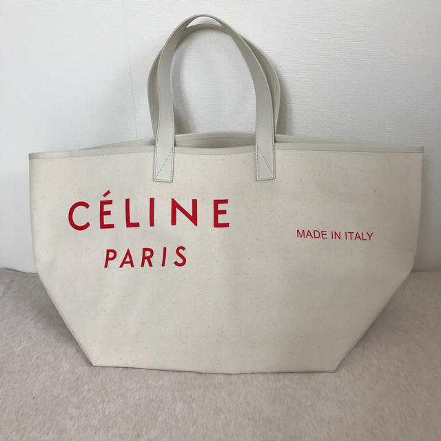 celine(セリーヌ)の限定値下げ‼︎値段交渉OK！CELINEメイドイントートミディアム レディースのバッグ(トートバッグ)の商品写真