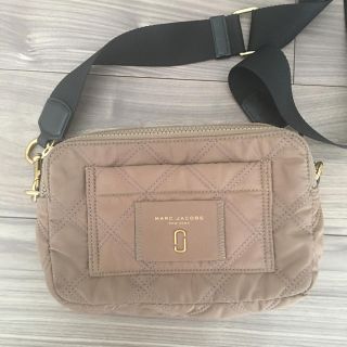 マークジェイコブス(MARC JACOBS)のMARC JACOBS♡ナイロンショルダーバッグ(ショルダーバッグ)