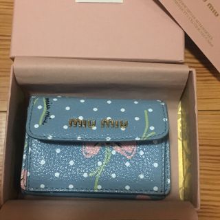 ミュウミュウ(miumiu)のHRH様専用★ミュウミュウ ドット&リボンマドラス ミニ(財布)