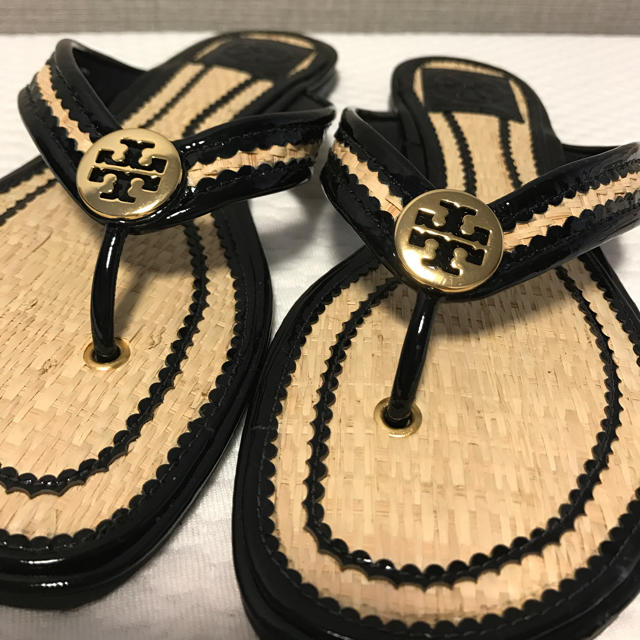 Tory Burch(トリーバーチ)の【新品未使用】TORY BURCHサンダル レディースの靴/シューズ(サンダル)の商品写真