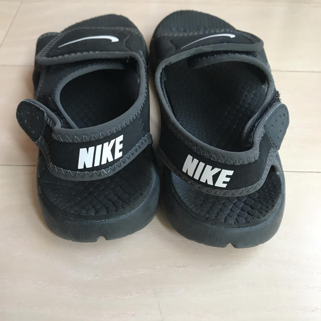 NIKE(ナイキ)のナイキ サンダル 19cm キッズ/ベビー/マタニティのキッズ靴/シューズ(15cm~)(サンダル)の商品写真