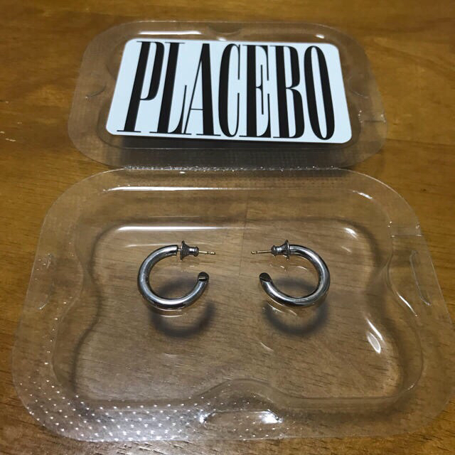 WACKO MARIA(ワコマリア)のキャリアリング careering placebo501 シルバー メンズのアクセサリー(ピアス(両耳用))の商品写真