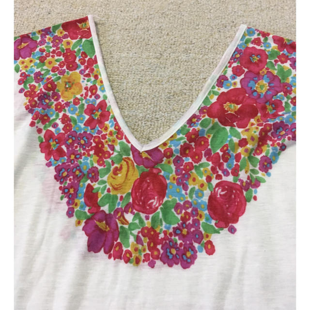 flower(フラワー)の古着屋購入 花柄 Tシャツ  レディースのトップス(Tシャツ(半袖/袖なし))の商品写真