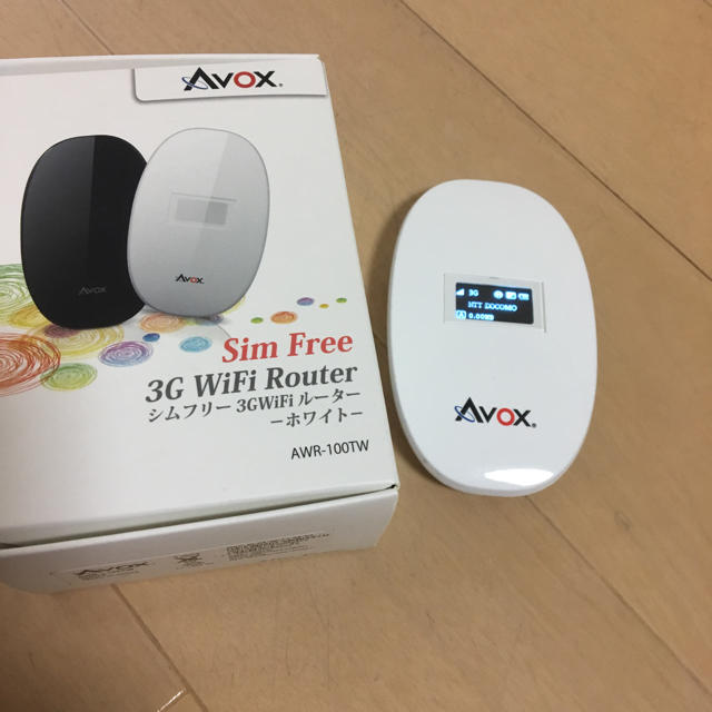 SIMフリー ルーター AVOX AWR - 100TW スマホ/家電/カメラのスマートフォン/携帯電話(その他)の商品写真