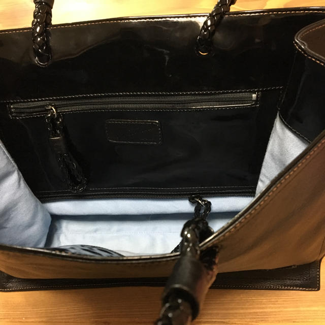 Kitamura(キタムラ)のキタムラのショルダーバッグ👜A4サイズ👜こげ茶色👜通勤バッグ レディースのバッグ(ショルダーバッグ)の商品写真