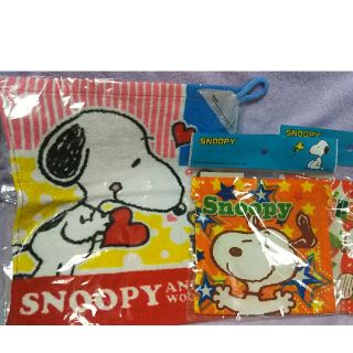 スヌーピー(SNOOPY)の[お値下げ]スヌーピー ハンドタオルとミニ巾着２つ(タオル)