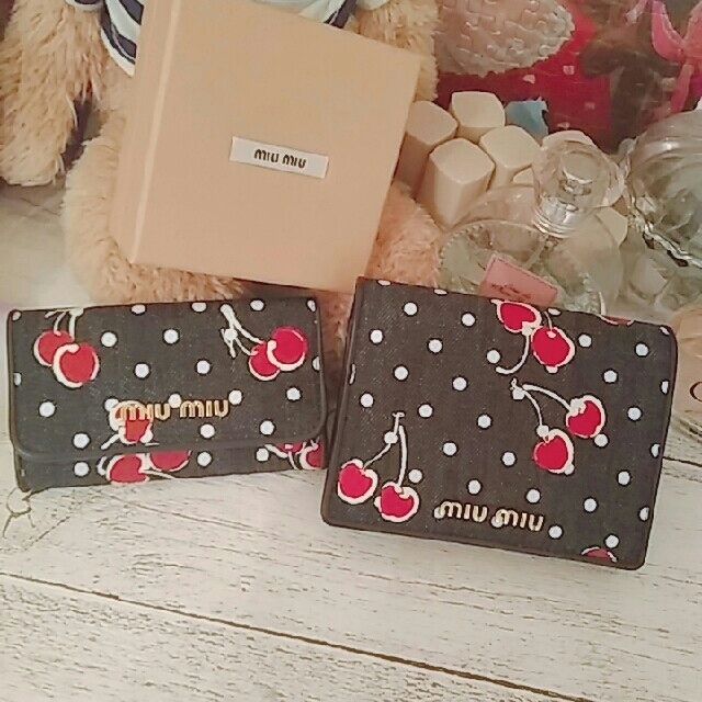 miumiu　チェリー　キーケース