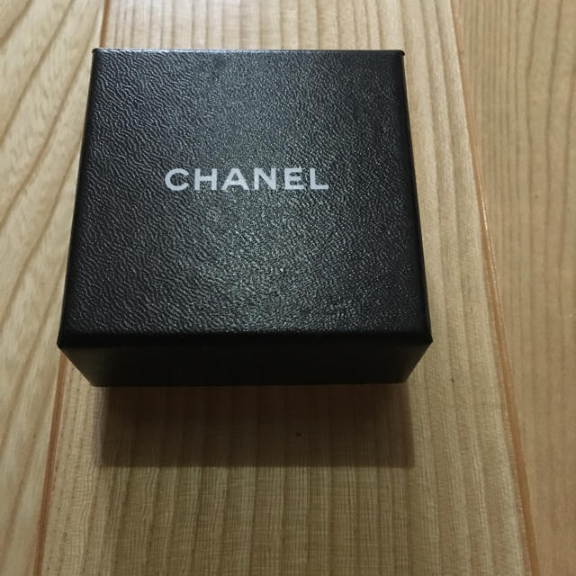 CHANEL(シャネル)のCHANEL アクセサリーギフトBOX インテリア/住まい/日用品のインテリア小物(小物入れ)の商品写真