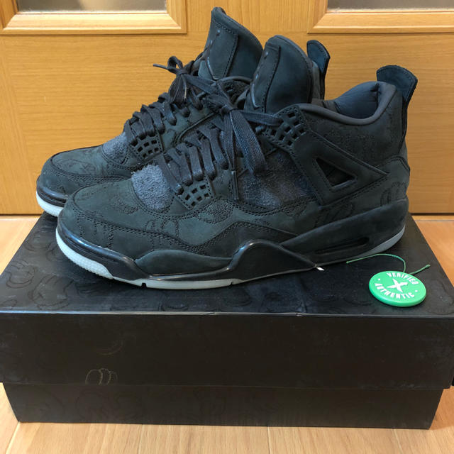 26cm jordan4 kaws black