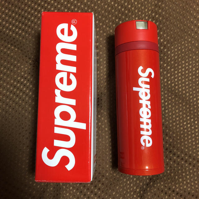 Supreme(シュプリーム)のSupreme Zojirushi Stainless mug インテリア/住まい/日用品のキッチン/食器(タンブラー)の商品写真