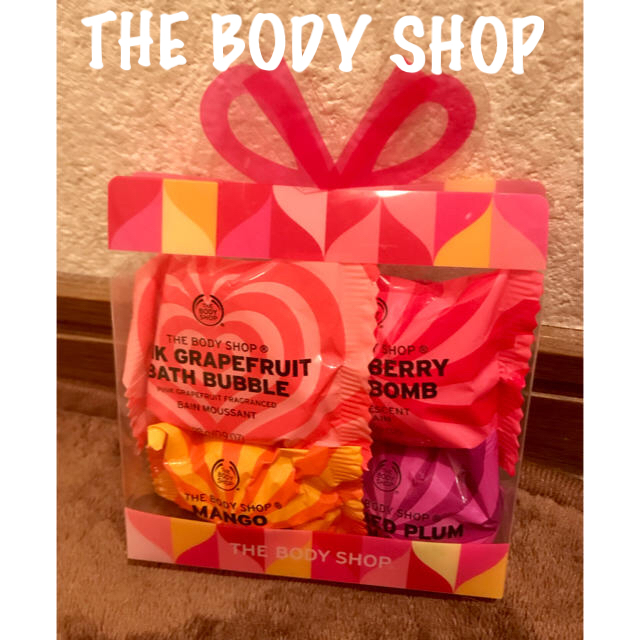 THE BODY SHOP(ザボディショップ)のTHE BODY SHOP (浴用化粧料)新品未開封品/4つ入り コスメ/美容のボディケア(入浴剤/バスソルト)の商品写真