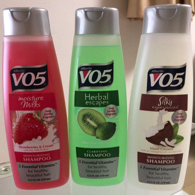 VO5(ヴイオーファイブ)のvo5  シャンプー  3本セット 新品 コスメ/美容のヘアケア/スタイリング(シャンプー)の商品写真