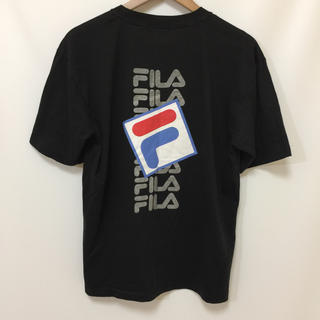 フィラ(FILA)のFILA フィラ Tシャツ ビッグロゴ 黒 M 両面プリント インパクト 古着(Tシャツ/カットソー(半袖/袖なし))