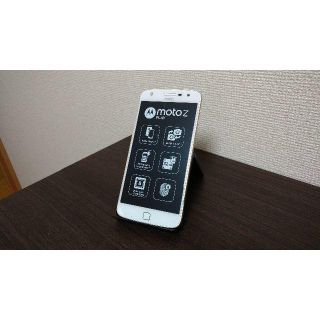 レノボ(Lenovo)の【すばこ様専用】モトローラ moto z play 32GB ホワイト(スマートフォン本体)