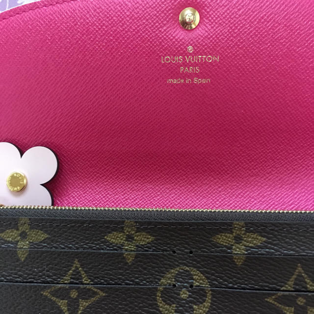 LOUIS VUITTON(ルイヴィトン)のルイヴィトン 🌸ポルトフォイユ・エミリー🌸長財布 レディースのファッション小物(財布)の商品写真