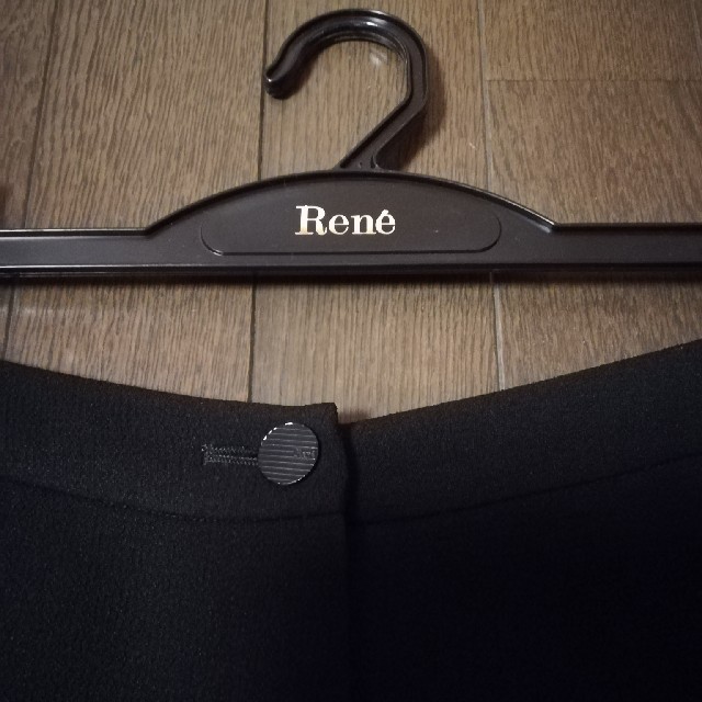 René(ルネ)のRene ルネ　フリルリボン　ショートパンツ　キュロット　36 レディースのパンツ(キュロット)の商品写真