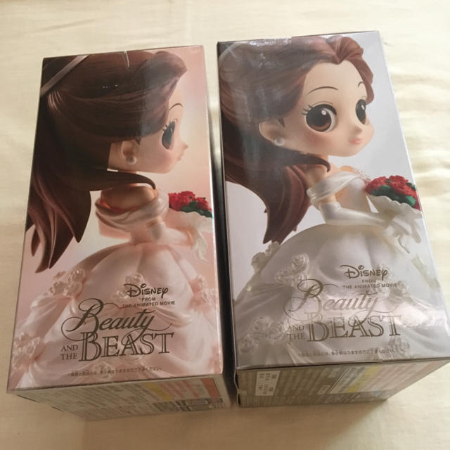 Disney(ディズニー)の新品未開封＊Qposket＊ベル＊2点まとめ売り＊レアカラー＊ホワイト＊ピンク エンタメ/ホビーのフィギュア(アニメ/ゲーム)の商品写真