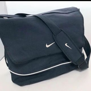 ナイキ(NIKE)のNIKEショルダーバッグ  (ショルダーバッグ)