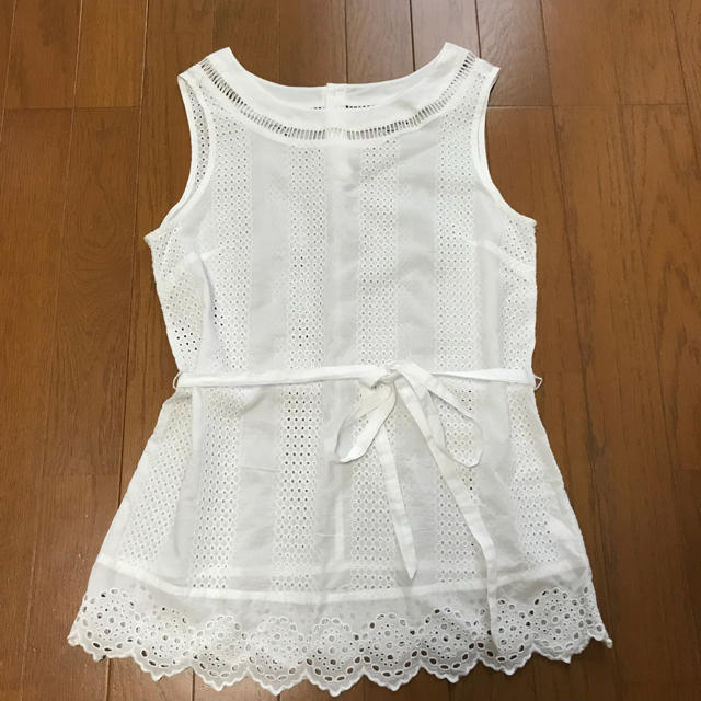 GAP(ギャップ)の【お値下げしました】⭐️ ノースリーブレースブラウス⭐️ レディースのトップス(シャツ/ブラウス(半袖/袖なし))の商品写真