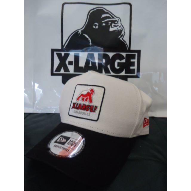 XLARGE(エクストララージ)の送料込XLARGE × NEWERA WALKING APE CAP WHITE メンズの帽子(キャップ)の商品写真
