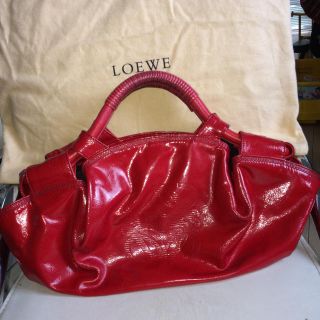 ロエベ(LOEWE)のLOEWE難あり ナッパアイレパテント赤(ハンドバッグ)