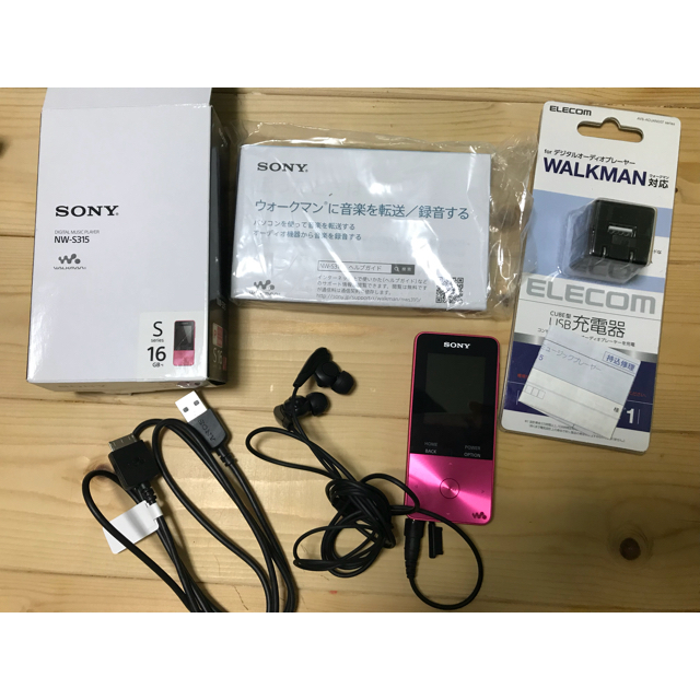 WALKMAN(ウォークマン)のほぼ未使用☆SONY☆ウォークマンSシリーズ16GB☆ピンク スマホ/家電/カメラのオーディオ機器(ポータブルプレーヤー)の商品写真