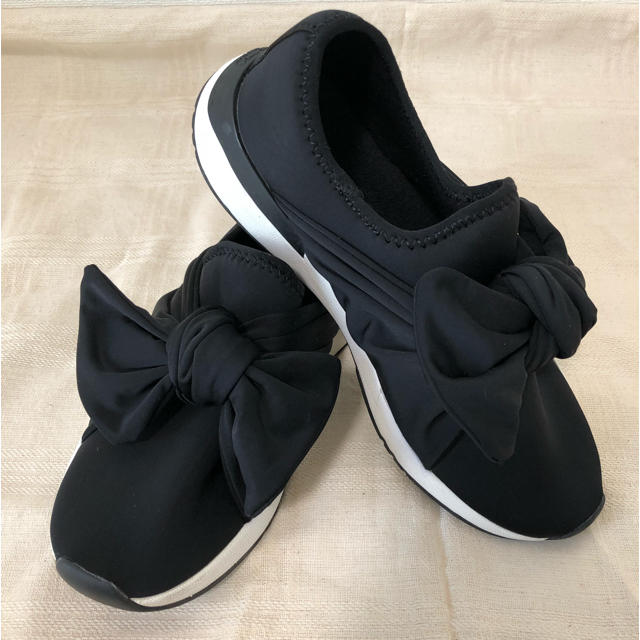 Zara Kids Zara ザラ キッズ リボン スニーカー 黒 24 の通販 By Roro S Shop ザラキッズならラクマ