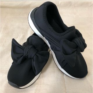 ザラキッズ(ZARA KIDS)のZARA ザラ キッズ リボン スニーカー 黒 24㎝(スニーカー)