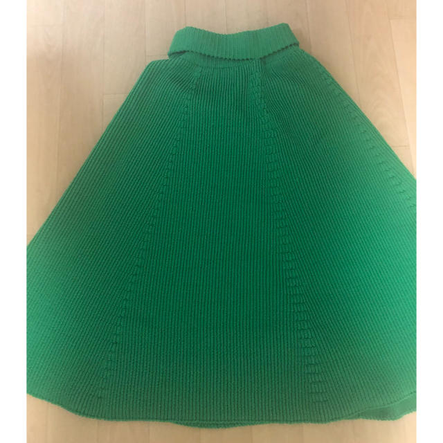 TOMORROWLAND(トゥモローランド)のトゥモローランド膝丈スカートグリーン レディースのスカート(ひざ丈スカート)の商品写真