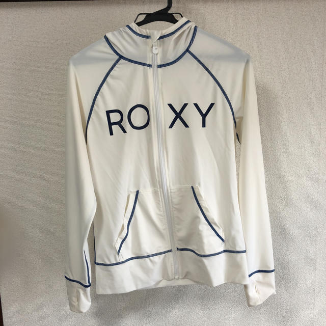 Roxy(ロキシー)の【専用】ROXYラッシュガード レディースの水着/浴衣(水着)の商品写真