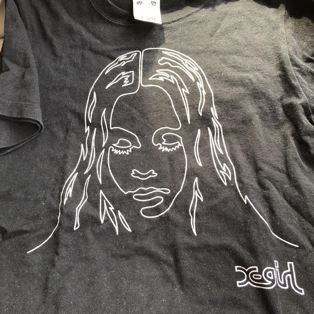 X-girl(エックスガール)の黒のTシャツ レディースのトップス(Tシャツ(半袖/袖なし))の商品写真