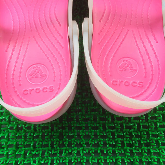 crocs(クロックス)のクロックス イザベラ w8（24㎝） レディースの靴/シューズ(サンダル)の商品写真