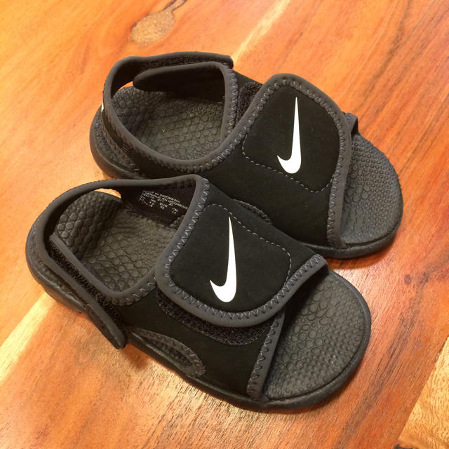 NIKE(ナイキ)のNIKE サンダル キッズ/ベビー/マタニティのベビー靴/シューズ(~14cm)(サンダル)の商品写真