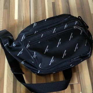 バレンシアガ(Balenciaga)のバレンシアガ ショルダーバッグ(ウエストポーチ)