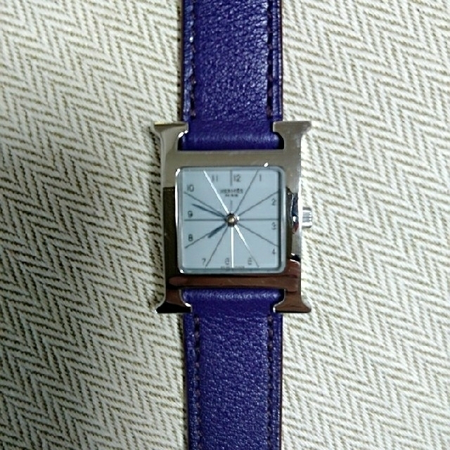 Hermes(エルメス)のエルメス　Hウォッチ　シルバー レディースのファッション小物(腕時計)の商品写真