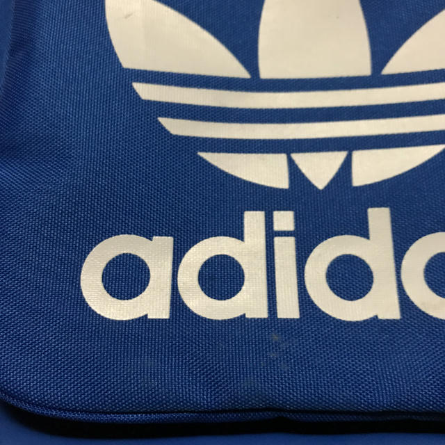 adidas(アディダス)のアディダス リュック 青 レディースのバッグ(リュック/バックパック)の商品写真