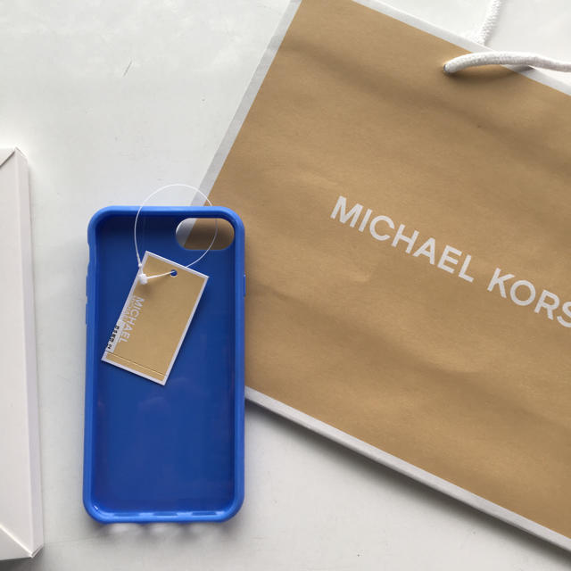 Michael Kors(マイケルコース)の「専用です」【新品】マイケルコース iPhone7.8 ケース カバー スマホ/家電/カメラのスマホアクセサリー(iPhoneケース)の商品写真