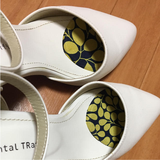 ORiental TRaffic(オリエンタルトラフィック)のオリエンタルトラフィック 白 パンプス レディースの靴/シューズ(ハイヒール/パンプス)の商品写真