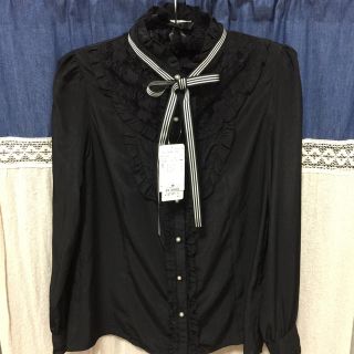 アクシーズファム(axes femme)の新品☆axes☆リボン付きスタンドBL(シャツ/ブラウス(長袖/七分))