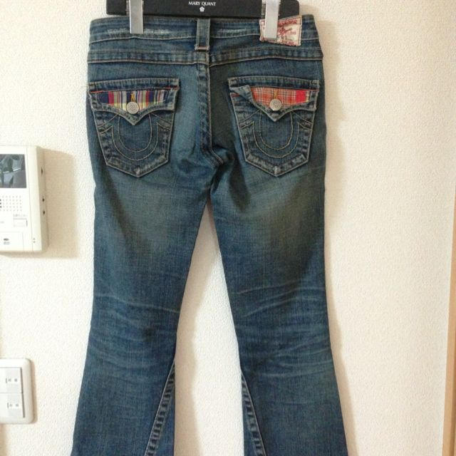 True Religion(トゥルーレリジョン)のTRUERELIGION  ジーパン レディースのパンツ(デニム/ジーンズ)の商品写真