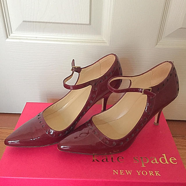 kate spade new york(ケイトスペードニューヨーク)の秋にオシャレKate spade☆ケイトスペードレッドパテントパンプス51/2 レディースの靴/シューズ(ハイヒール/パンプス)の商品写真