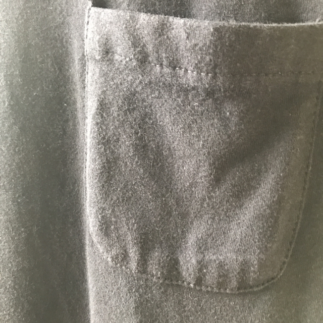 MARY QUANT(マリークワント)のマリークワント 黒T  バックプリント 前ポケット レディースのトップス(Tシャツ(半袖/袖なし))の商品写真